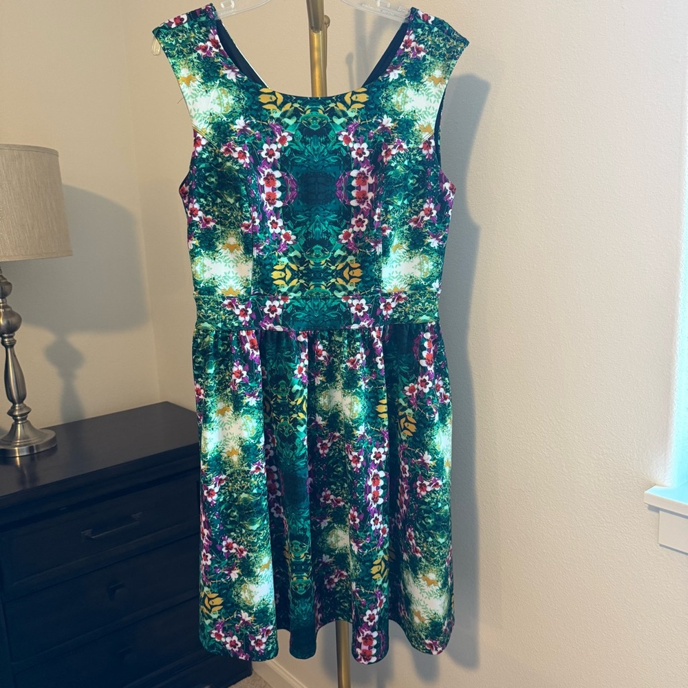 Cynthia Rowley Green Floral Dress with Pockets - Size 12